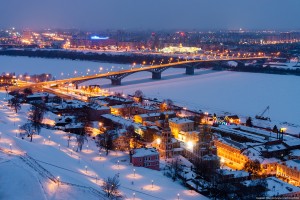Набережная федоровского, канавинский мост и рождественская церковь в Нижнем Новгороде