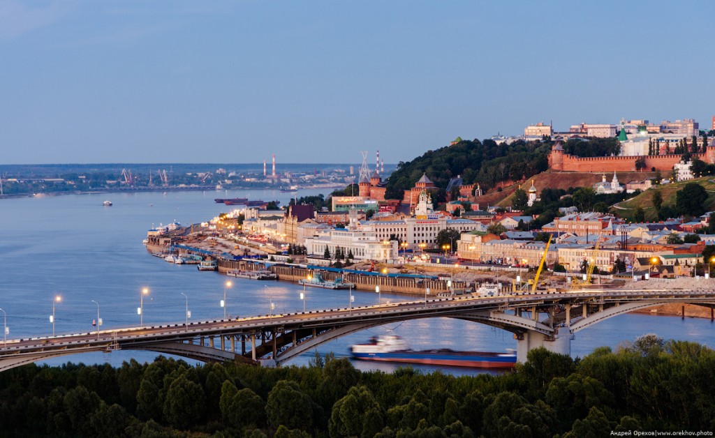 Канавинский мост и историческая часть Нижнего Новгорода